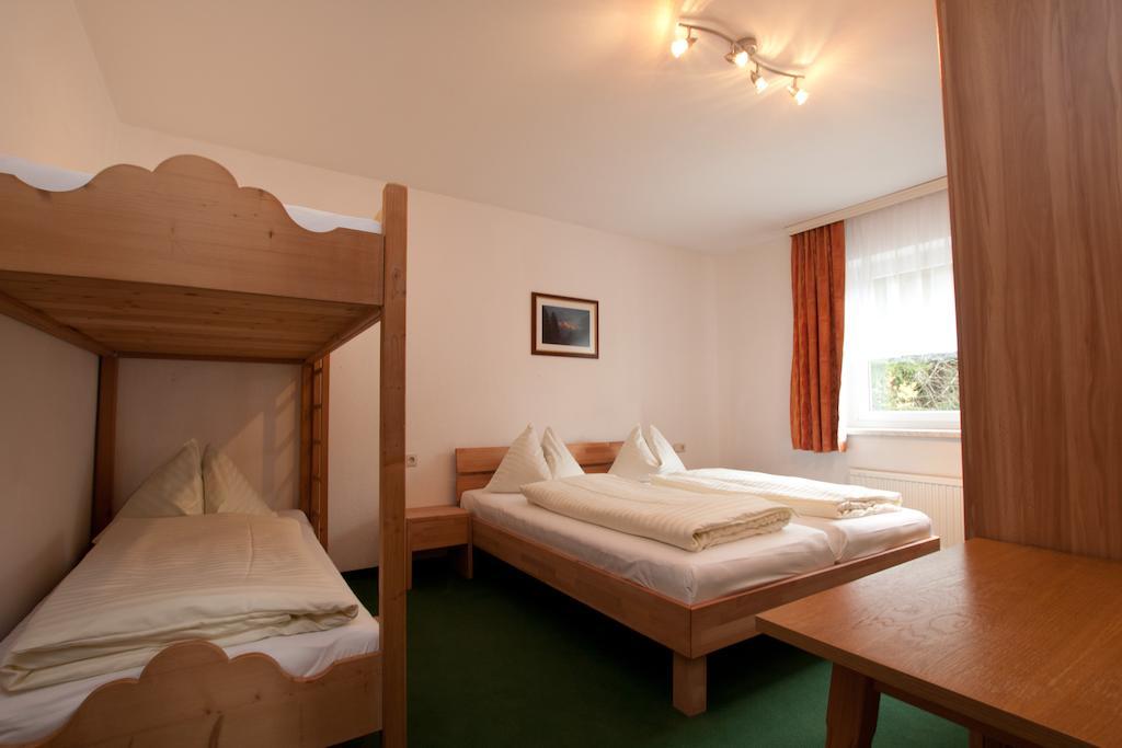 Appartment Lärchenalm Sankt Martin am Tennengebirge Zimmer foto